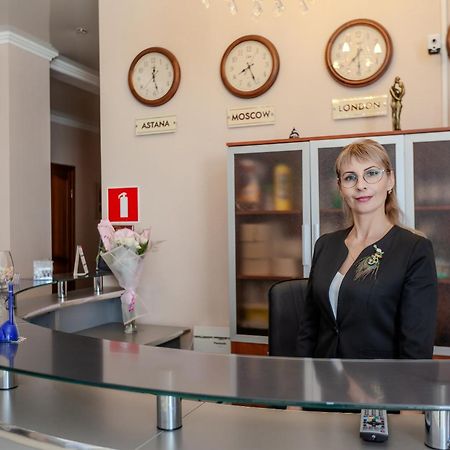Respect Hotel Pawłodar Zewnętrze zdjęcie