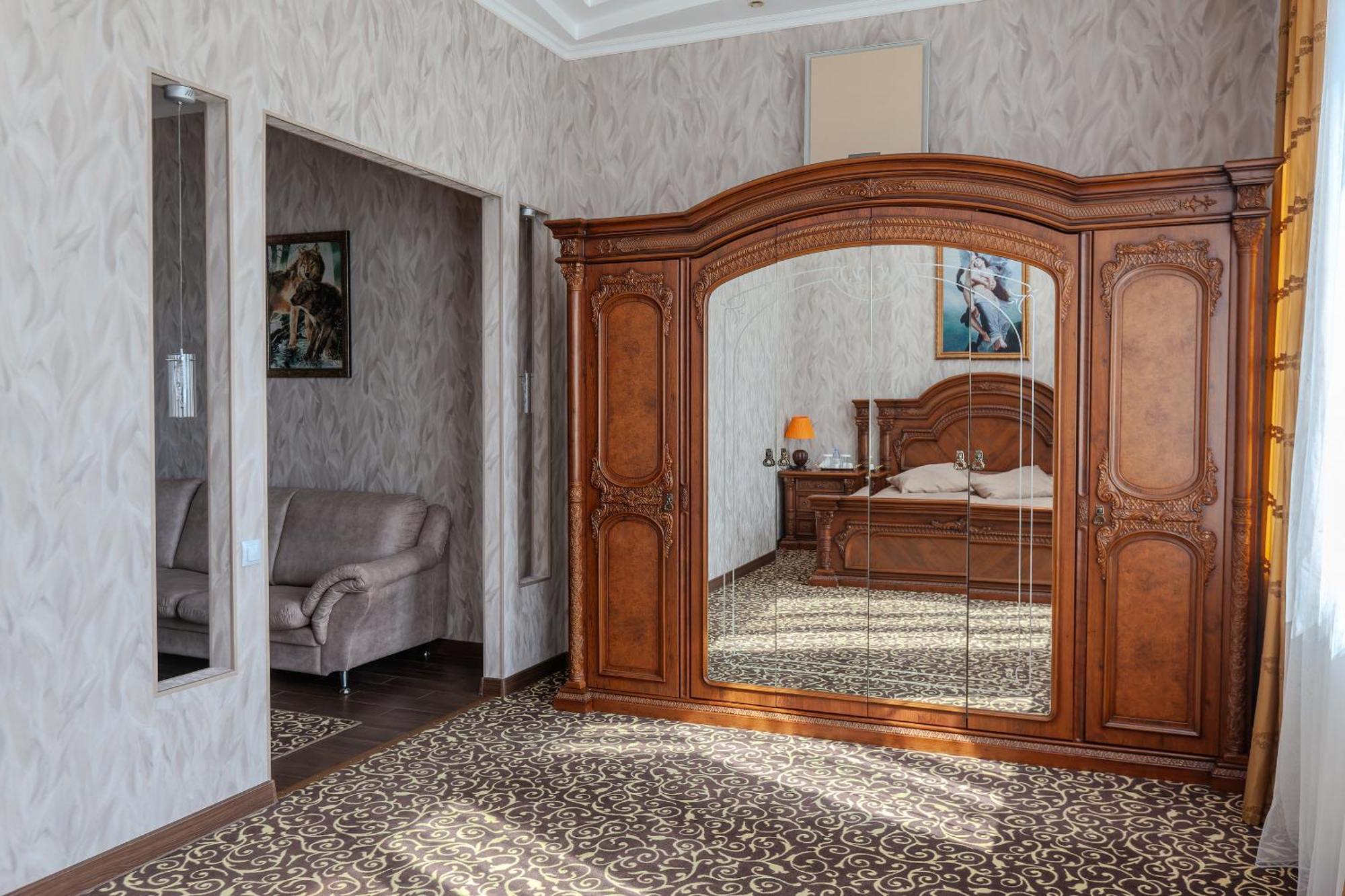 Respect Hotel Pawłodar Zewnętrze zdjęcie