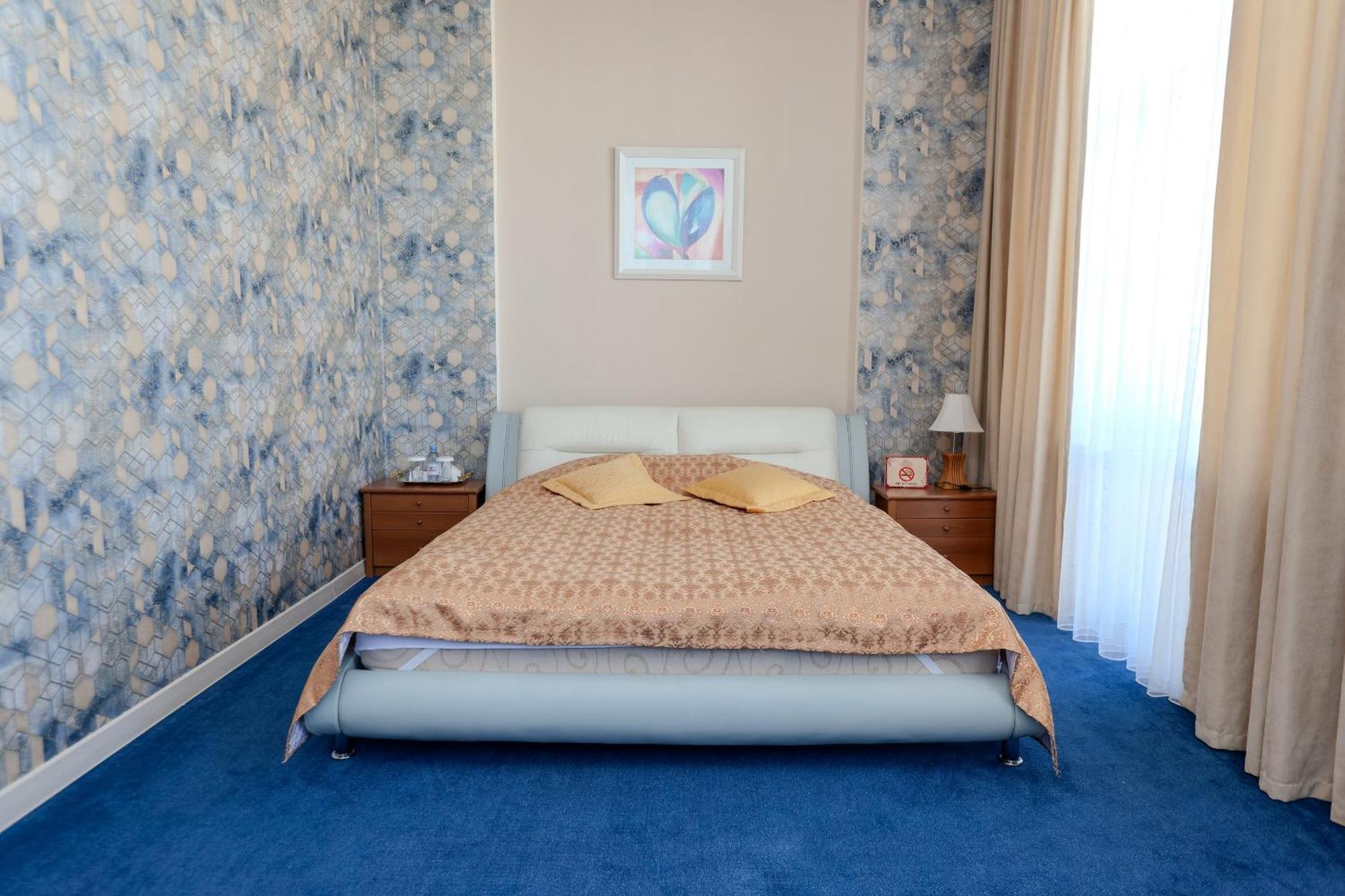 Respect Hotel Pawłodar Zewnętrze zdjęcie